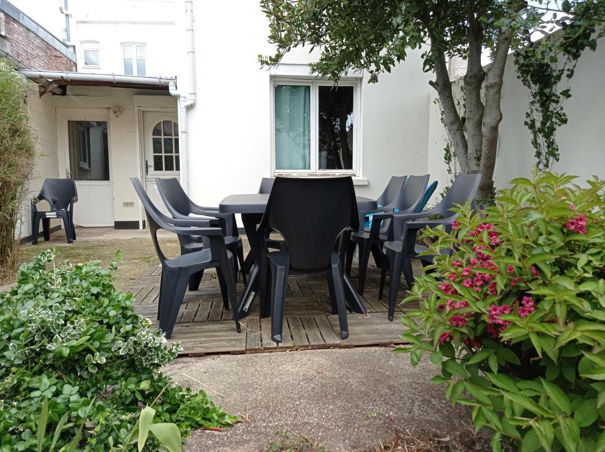 Appartement Duplex Avec Cour 10 Pers Berck 外观 照片